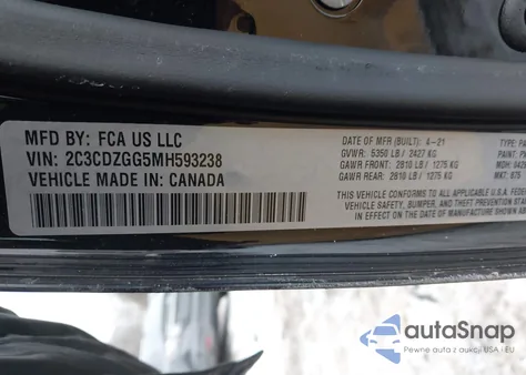 2021 Dodge Challenger Sxt Awd z USA, uszkodzony, nr VIN 2C3CDZGG5MH593238